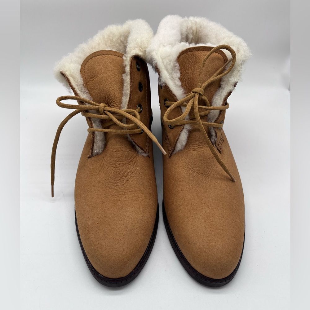 Custom Sherpa Sheepskin Leather boots Women’s Size 6